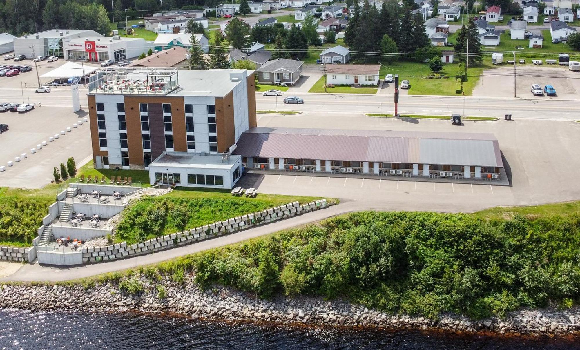 Hotel De La Borealie Saint-Félicien Eksteriør bilde